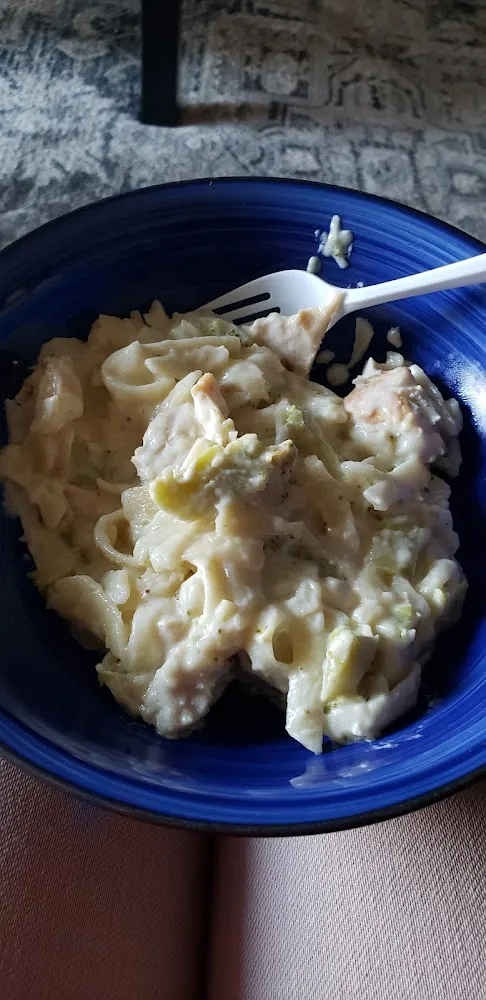 Fettuccine Alfredo with Chicken Broccoli